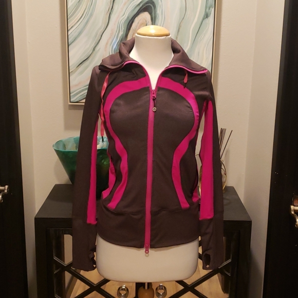 ***Lululemon SCUBA Hoodie*** - Picture 1 of 5